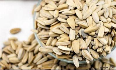 怀念我们小时候吃过的那些"零食"吗